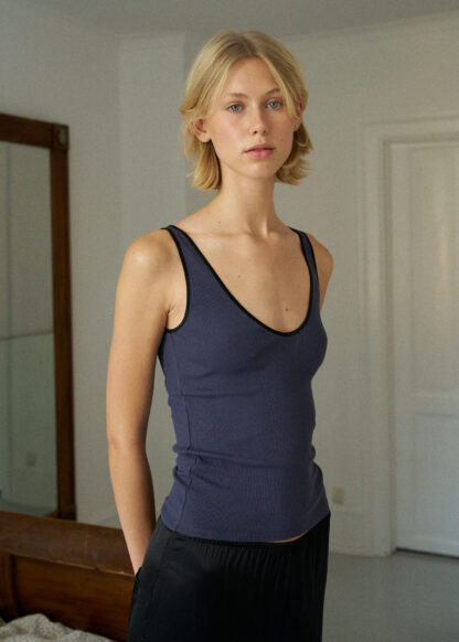 April tanktop - Image 2